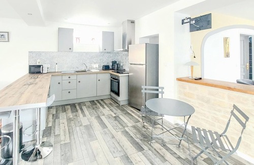 Loubigne House | Modern cottage with glazed veranda and play area for the whole family.