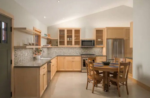 Downtown Cottage | modern cottage with yard and play area and parking in downtown Pismo!