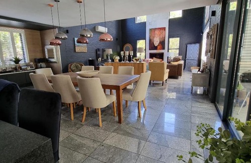Riebeeck West Villa | Modern Country Holiday Home
