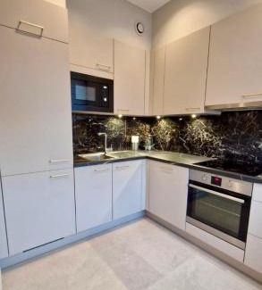 Koekelberg Apartment | Modern cozy flat close to Attractions & Transport
