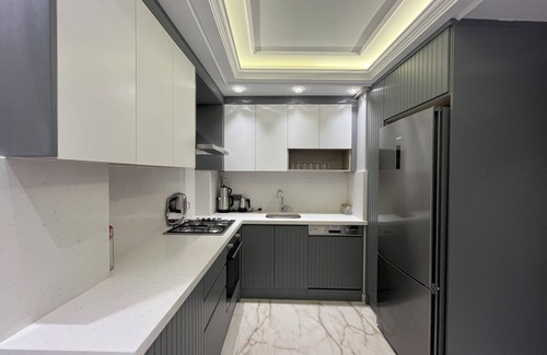 Zeytinburnu Apartment | Modern Cozy Flat next to ISTANBUL Fisekhane & Marmaray