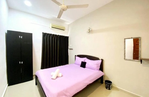 Central Seberang Perai House | Modern Cozy Sweet House 4 ROOM 10pax@ALMA BM