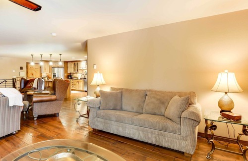 Deadwood Apartment | Modern Deadwood Apt with Mountain Views & Grill!