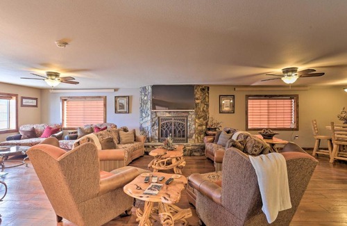 Deadwood Apartment | Modern Deadwood Apt with Mountain Views and Grill!