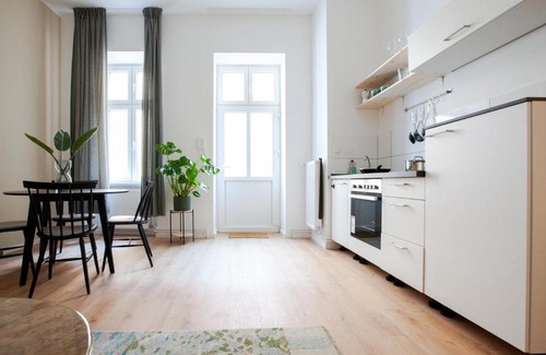 Mitte Apartment | Modern Design Apartment