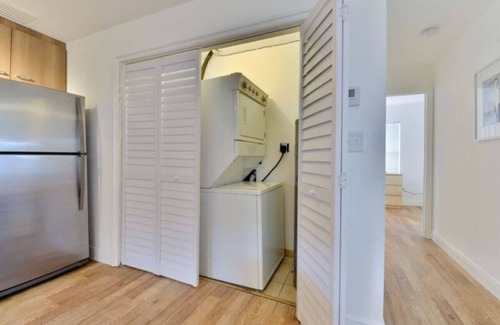 Buena Vista Apartment | Modern Design District Getaway W/Hot Tub & Garden