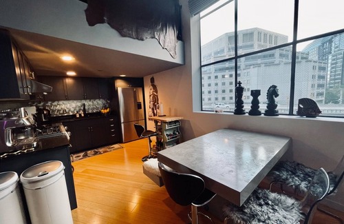 Rincon Hill Condo | Modern Design Loft on Guy Place + Garage Parking
