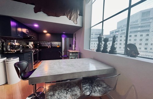 Rincon Hill Condo | Modern Design Loft on Guy Place + Garage Parking