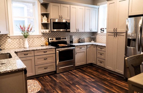 St. Louis House | Modern Downtown Getaway w/Yard & Grill