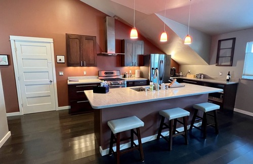Fairbanks House | Modern Downtown Two Bedroom Home