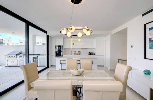 Fuengirola Apartment | Modern El Higueron West Apt with Private Garden & BBQ