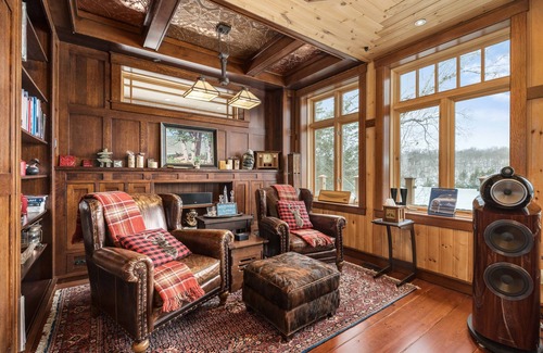 Seguin House | Modern elegance set in the most spectacular Muskoka terrain on Lake Rosseau