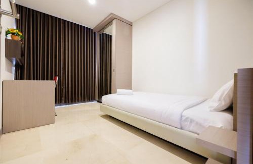 Mampang Prapatan Apartment | Modern Elegant Design 2BR L'Avenue Apartment By Travelio