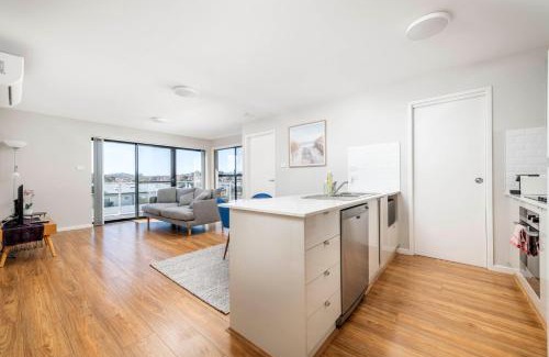 Greenway Apartment | Modern Escape with Lake and Mountain Views