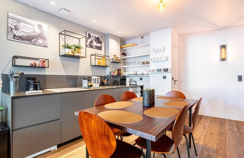 Grenelle Apartment | Modern Family Apartment Next To The Eiffel Tower
