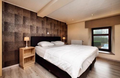 Samree House | Modern family home with wellness, cleaning included