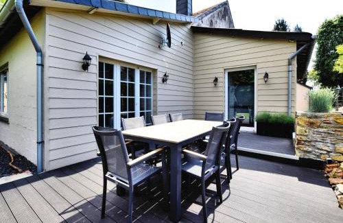 Samree House | Modern family home with wellness