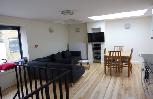 Farringdon House | Modern Family House In Farringdon, Central London. Sleeps 6, 3 bedrooms, 2 bath