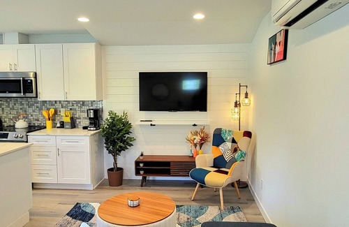 Northgate Apartment | Modern Farm House, Northgate, Near Light Rail
