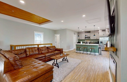 Sautee Nacoochee Cabin | Modern farm style, dog friendly cabin with game room and screened in deck