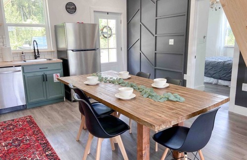 Branson House | Modern Farmhouse With a Loft, Unbeatable Location