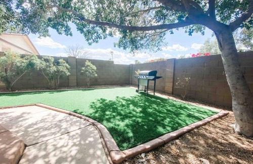 Camelback East House | Modern Farmhouse with Guest House Near Park