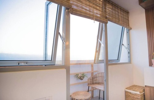Matandang Balara Condo | Modern-Filipino Studio, short walk to Ever mall