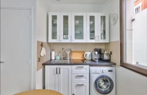 Republique–Point-du-Jour Apartment | Modern flat 5min parc des Princes -15min Trocadéro