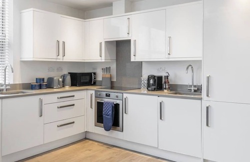 Golders Green Apartment | Modern flat in central golders green