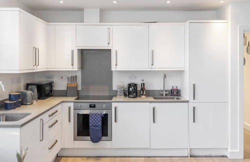 Golders Green Apartment | Modern flat in central golders green