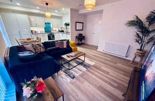 Glasgow Apartment | Modern Flat in Glasgow City FREE Parking & Wifi