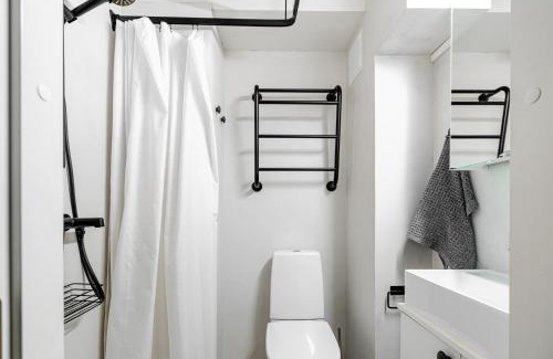 Punavuori Apartment | Modern Flat in Historical Building in Central Area