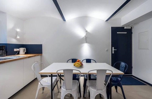 Kreuzberg Apartment | Modern Flat in Kreuzberg 2 bath rooms