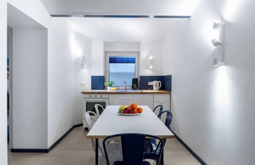 Kreuzberg Apartment | Modern Flat in Kreuzberg 2 bath rooms