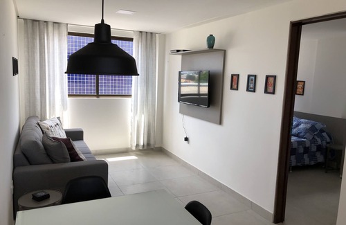 Jardim Rosas Apartment | Modern Flat in Miramar