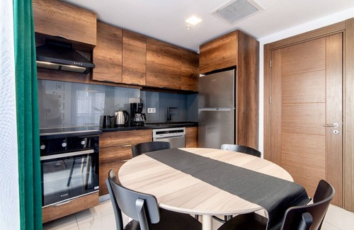 Bomonti Apartment | Modern Flat in Sisli with Central Location