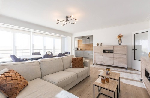 Middelkerke Apartment | Modern flat near the sea