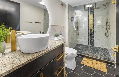 Wholesale District Apartment | Modern Flat off Meridian - Walk Anywhere Downtown