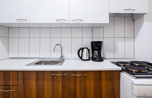 Nisantasi Apartment | Modern Flat w Backyard 3 min to Citys Nisantasi