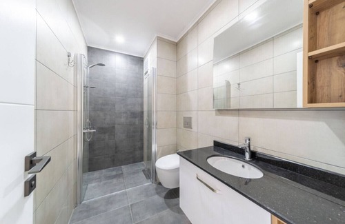 Kargicak Apartment | Modern Flat w Pool Near New Year Market in Alanya