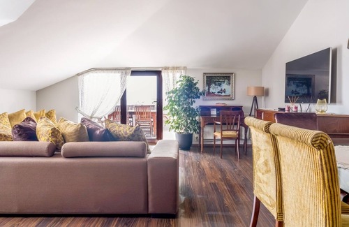 Bakırkoy Apartment | Modern Flat w Terrace, 5 min to Marmaray and Shore