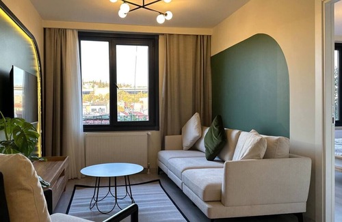 Inegeul Apartment | Modern Flat with Bosphorus View