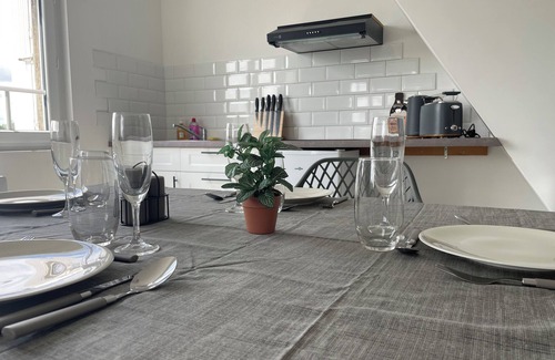 Montrichard Val de Cher Apartment | Modern apartment near Beauval zoo and castles