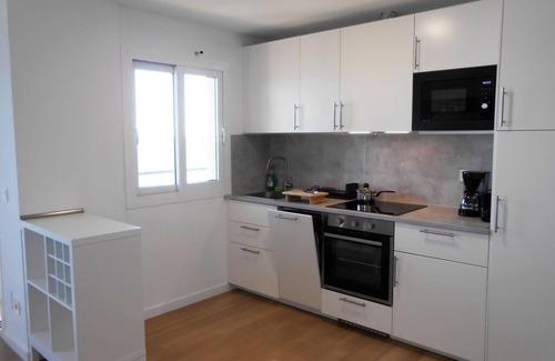 Torreblanca Apartment | Modern Front line beach holiday apartment with 2 bedrooms, 1 bathroom, 1 parking