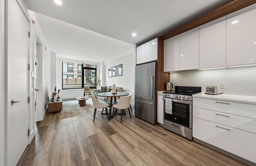 Port Morris Apartment | Modern Furnished 1-bedroom apartment minutes from Manhattan
