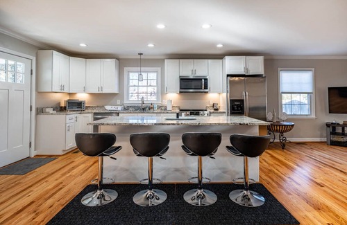 Durham House | Modern Gem*5BR*King beds*near Duke