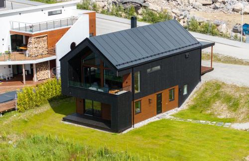 Hafslo Apartment | Modern Gem by Sogn Skisenter