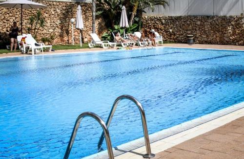 Herzliya Pituach Apartment | Modern Gem with Stunning Balcony by Sea N' Rent