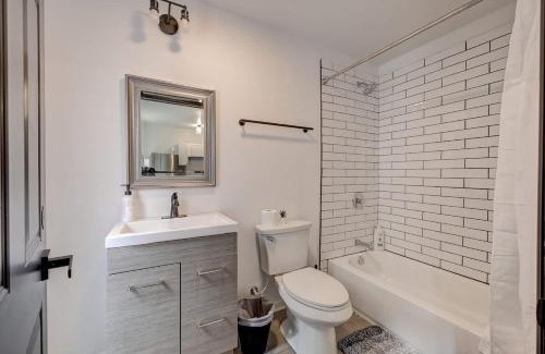 Lower East Side Apartment | Modern Getaway in McKinley & Brady District