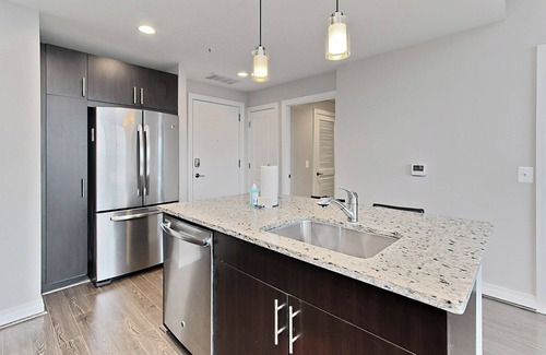 Reston Apartment | Modern getaway in Reston 2 bedroom